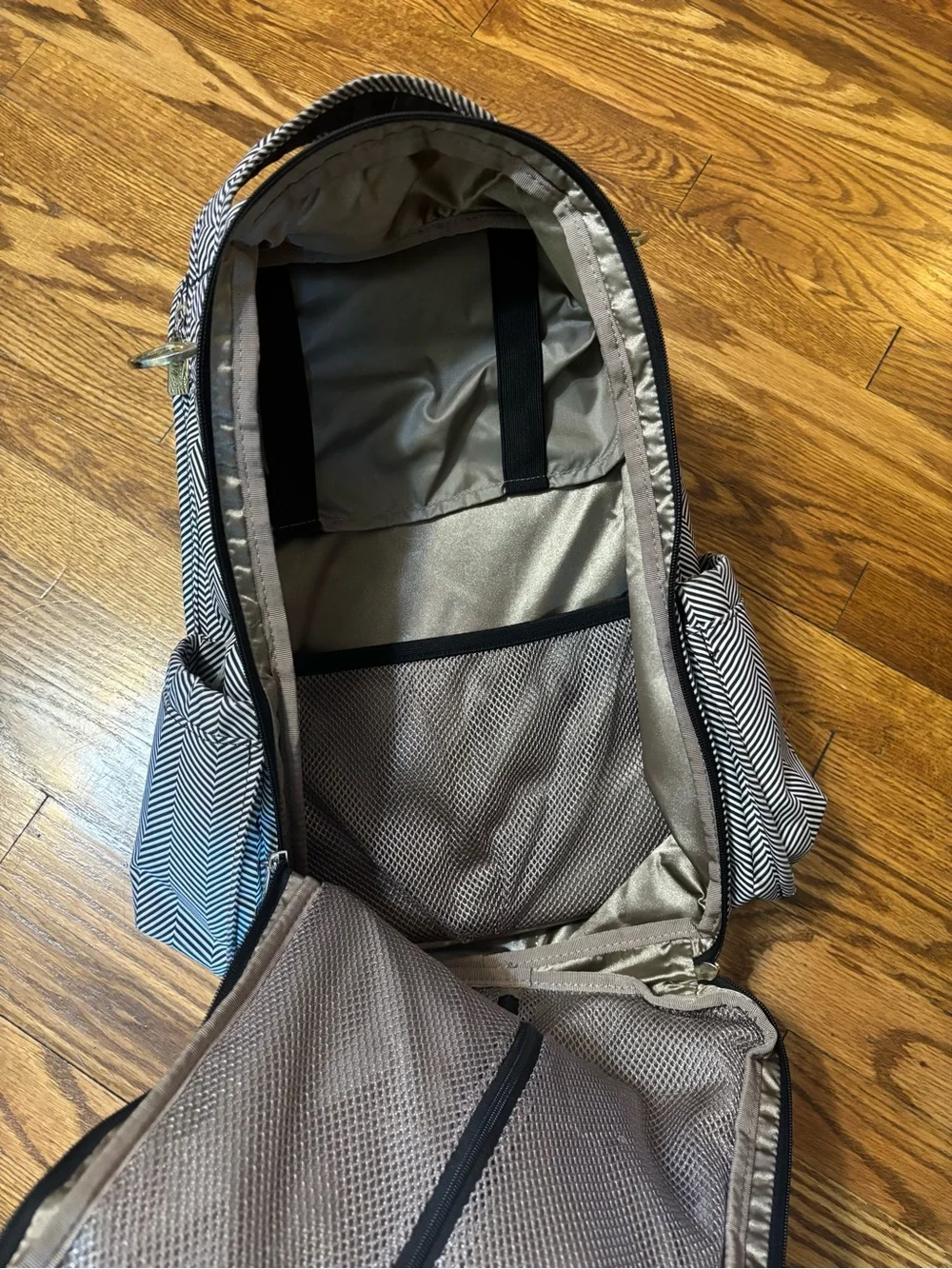 JuJuBe Diaper Bag - Picture 4 of 6